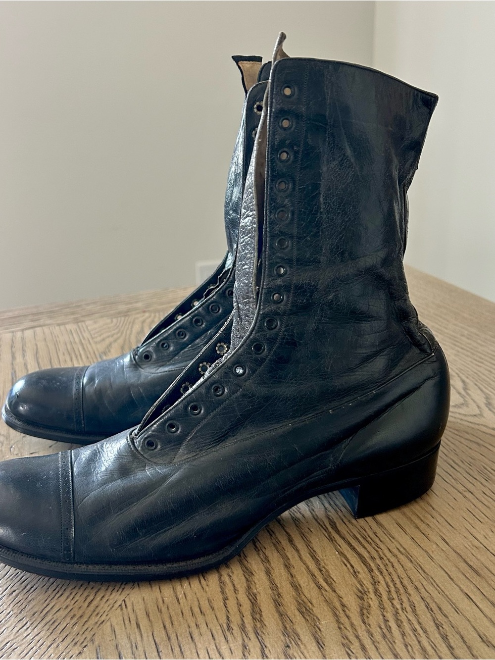 Antique Victorian 1900s Black Leather Lace Up Boots Historical Reinacting SZ 5